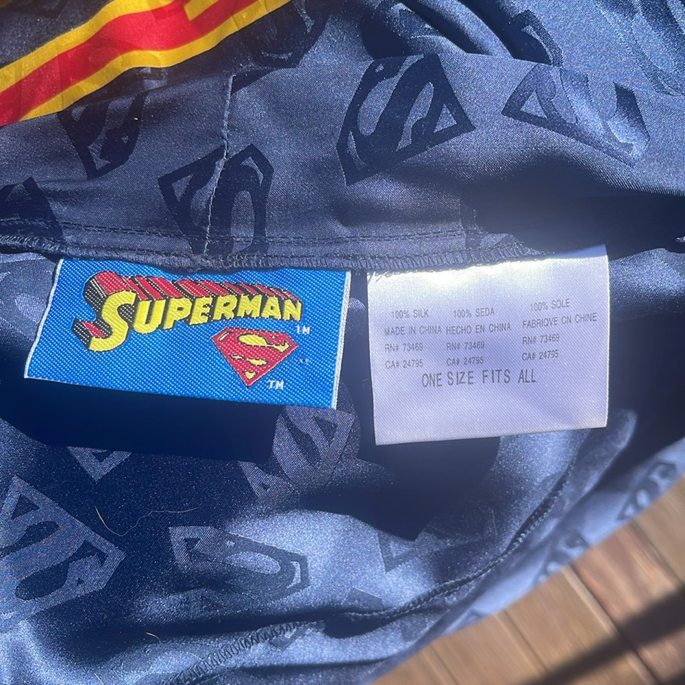 Vintage 100% Silk Superman Navy Robe, 1999 DC Comics, One Size - Picture 8 of 9
